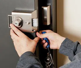 Clackamas Locksmith Service Clackamas, OR 503-837-3028 - 3a-Emergency-Locks-Locksmith