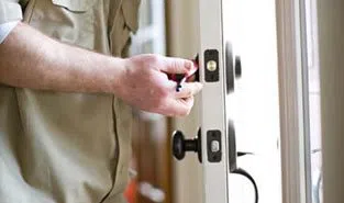 Clackamas Locksmith Service Clackamas, OR 503-837-3028 - 7a-Locks-Change